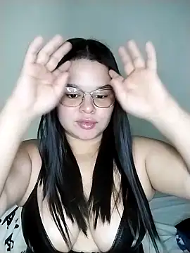 SamanthaStonee online show from April 2026 04:12:01 AM