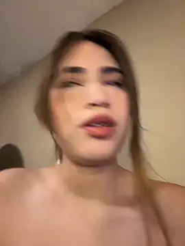 Snapshot of romyamo chatting on April 2026 02:34:01 AM romyamo online show from April 2026 02:34:01 AM