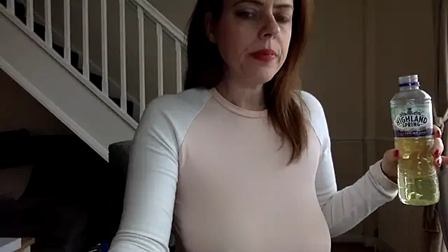 ElizabethArden42- online show from February 2026 02:05:02 PM