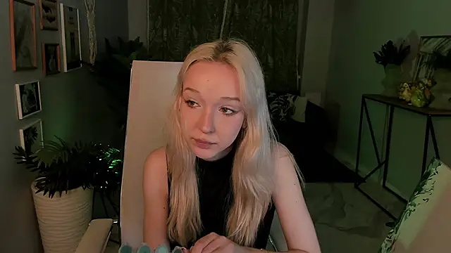 MaoqiBeverly online show from February 2026 05:42:01 PM