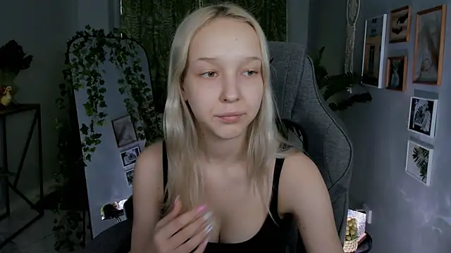 MaoqiBeverly online show from April 2026 06:27:01 AM