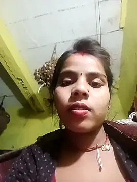 Snapshot of Nisha_011 chatting on February 2026 03:10:02 PM Nisha 011 online show from February 2026 03:10:02 PM