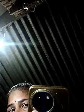 Snapshot of Nisha_011 chatting on February 2026 01:47:01 PM Nisha 011 online show from February 2026 01:47:01 PM