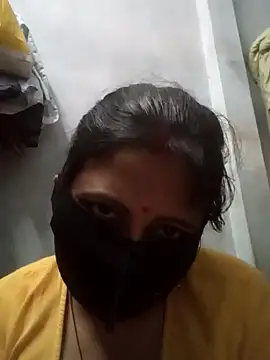 Snapshot of Nisha_011 chatting on February 2026 07:21:02 PM Nisha 011 online show from February 2026 07:21:02 PM