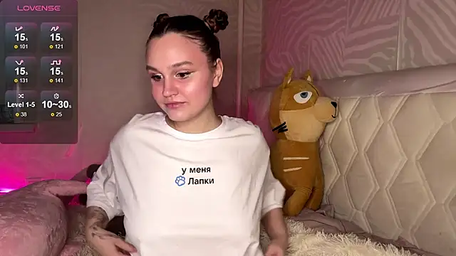 Snapshot of Barbie_Charm_ chatting on February 2026 08:16:02 PM Barbie Charm online show from February 2026 08:16:02 PM