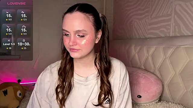 Snapshot of Barbie_Charm_ chatting on February 2026 10:07:01 PM Barbie Charm online show from February 2026 10:07:01 PM