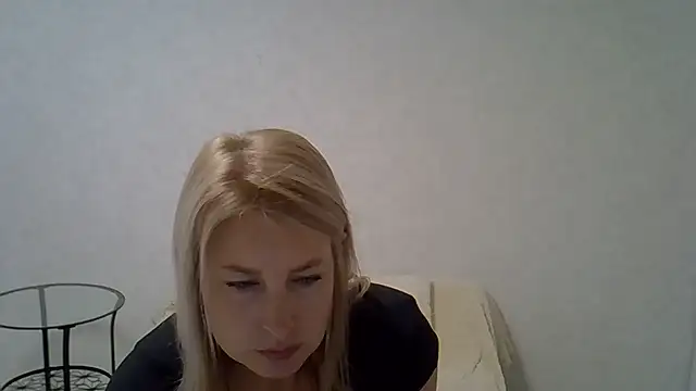 Snapshot of Opaldream chatting on July 2026 06:12:01 PM Opaldream online show from July 2026 06:12:01 PM