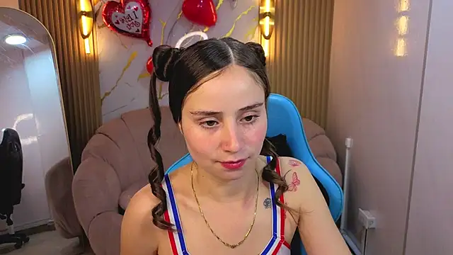 Snapshot of Ariana18_b chatting on February 2026 12:34:02 PM Ariana18 b online show from February 2026 12:34:02 PM