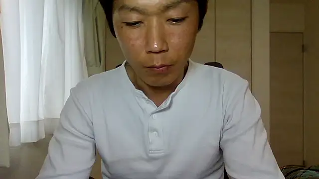 Snapshot of K0U-123 chatting on May 2026 02:28:02 AM K0U-123 online show from May 2026 02:28:02 AM