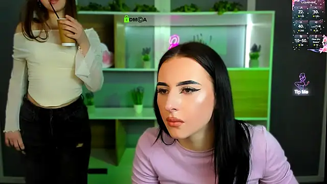 arianaa cat online show from April 2026 06:45:02 PM