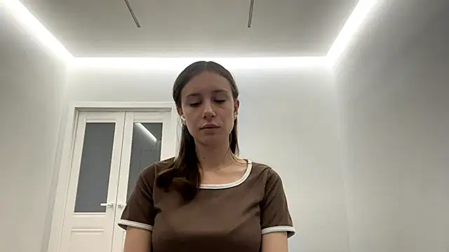 Snapshot of SofiaBlumer chatting on February 2026 03:16:02 PM SofiaBlumer online show from February 2026 03:16:02 PM