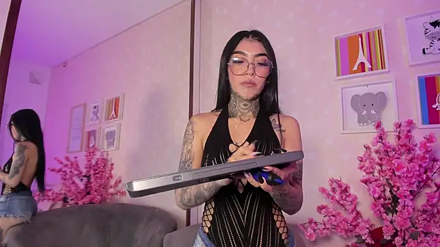 Ashley Blum  online show from March 2026 12:00:01 PM