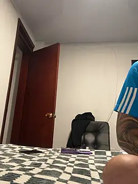 Snapshot of joeandlove chatting on February 2026 02:37:01 AM joeandlove online show from February 2026 02:37:01 AM