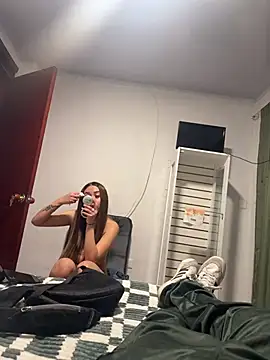 Snapshot of joeandlove chatting on February 2026 12:06:02 AM joeandlove online show from February 2026 12:06:02 AM