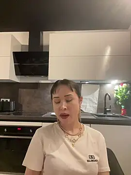 Snapshot of Just-Lilly chatting on June 2026 02:35:01 AM Just-Lilly online show from June 2026 02:35:01 AM