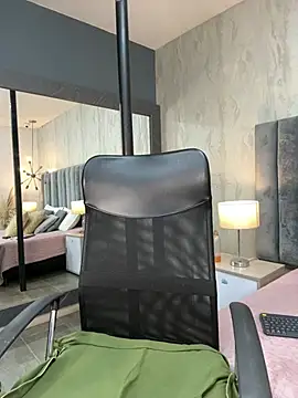 Snapshot of SofiaRivero chatting on February 2026 08:32:02 PM SofiaRivero online show from February 2026 08:32:02 PM