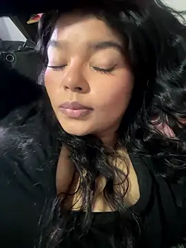 moonhelen online show from April 2026 10:07:01 PM