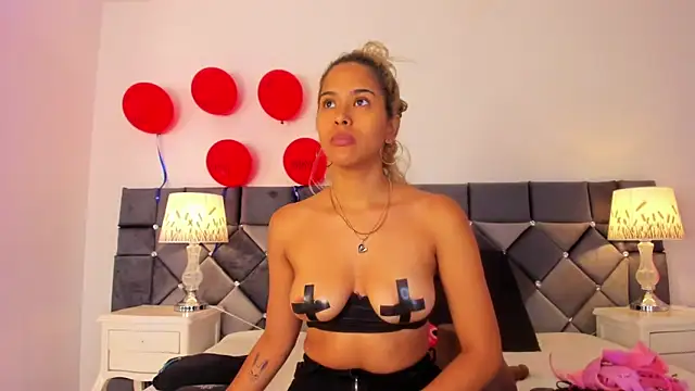 Snapshot of _Giorgiina_ chatting on February 2026 12:17:01 PM Giorgiina online show from February 2026 12:17:01 PM