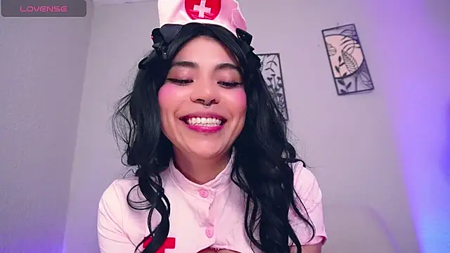 loveegirll1 online show from February 2026 03:49:02 AM