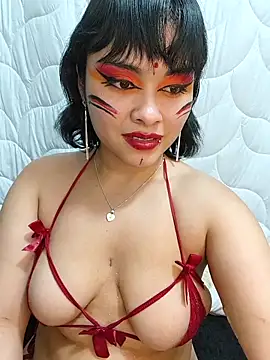 Snapshot of zoe_love18 chatting on April 2026 05:21:02 AM zoe love18 online show from April 2026 05:21:02 AM