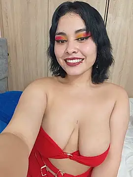 Snapshot of zoe_love18 chatting on May 2026 02:42:02 AM zoe love18 online show from May 2026 02:42:02 AM