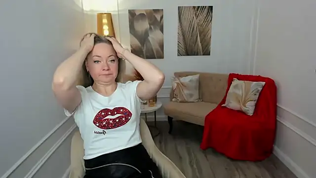 Snapshot of CharlotteKerti chatting on February 2026 11:47:02 AM CharlotteKerti online show from February 2026 11:47:02 AM