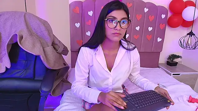 Snapshot of Ateneaaa_ chatting on February 2026 07:32:02 PM Ateneaaa online show from February 2026 07:32:02 PM