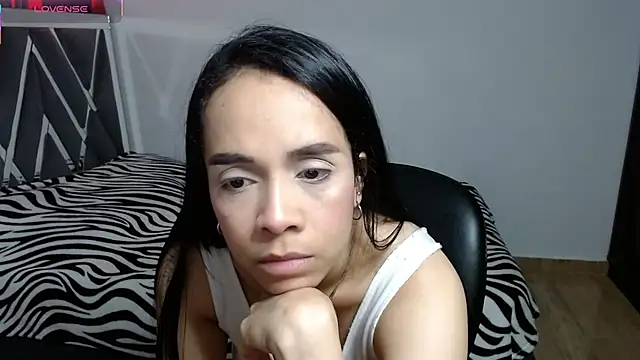 paula lopez   online show from April 2026 10:08:02 PM