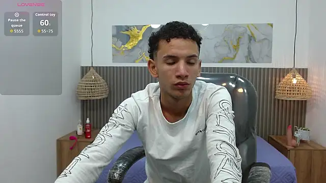 Snapshot of JDWhite18 chatting on February 2026 04:35:01 AM JDWhite18 online show from February 2026 04:35:01 AM