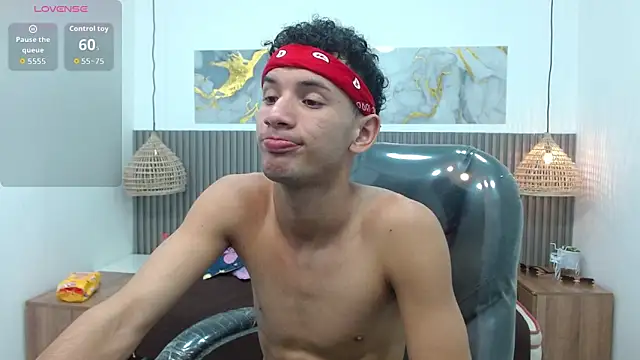 JDWhite18 online show from March 2026 03:46:01 AM