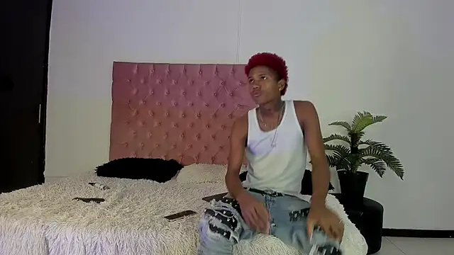 im oleiderr online show from April 2026 07:18:02 PM