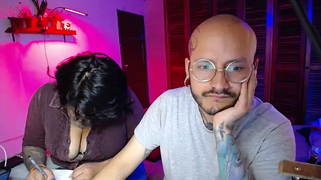SoftSin1 online show from May 2026 01:55:01 AM