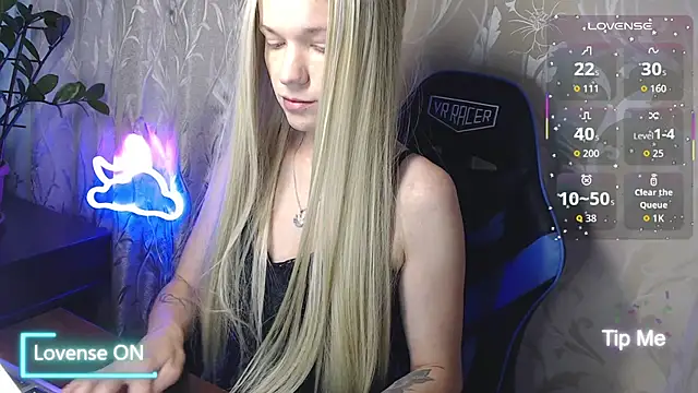 Snapshot of Shiny_Victoria chatting on July 2026 07:28:01 AM Shiny Victoria online show from July 2026 07:28:01 AM