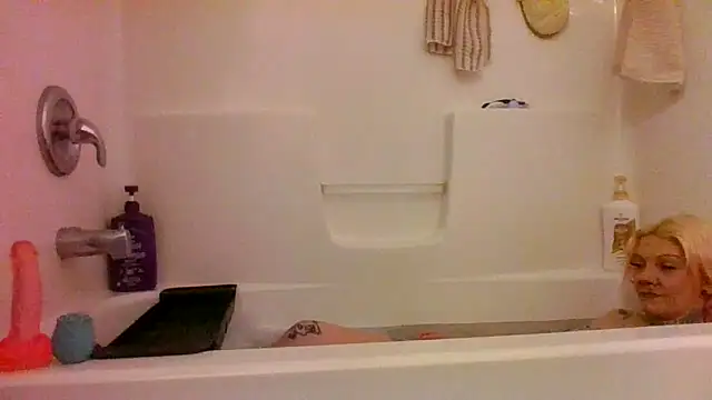 CrystalMaria8 online show from February 2026 12:48:02 PM