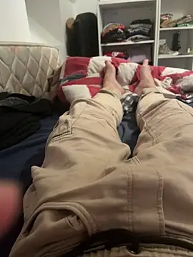 Snapshot of Enzo_2763 chatting on February 2026 01:42:01 PM Enzo 2763 online show from February 2026 01:42:01 PM