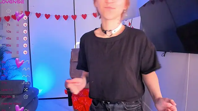 AutumnWhisper online show from March 2026 08:59:01 PM