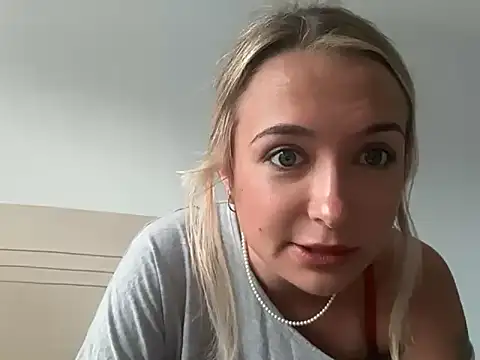 kelseyblu online show from April 2026 10:29:02 PM