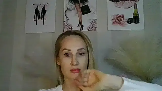 Kikki777 online show from February 2026 10:08:02 PM