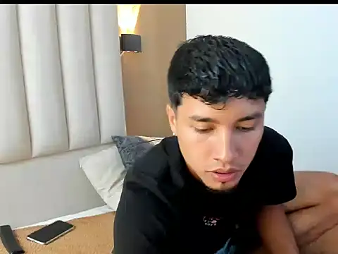 Noah Smith01 online show from April 2026 09:13:01 PM