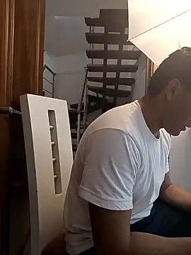 Andres28-2000 online show from February 2026 06:22:02 PM