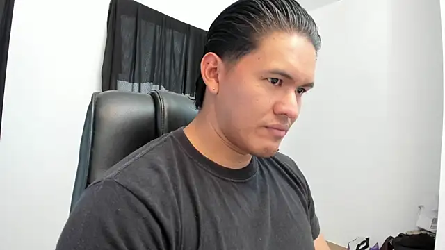 Andres28-2000 online show from April 2026 02:33:01 PM