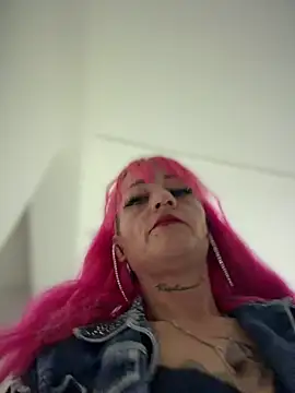 Snapshot of Karolaiin_LS chatting on February 2026 07:42:02 PM Karolaiin LS online show from February 2026 07:42:02 PM