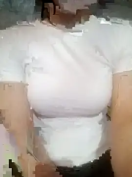 quynhlyyy online show from April 2026 01:25:01 AM