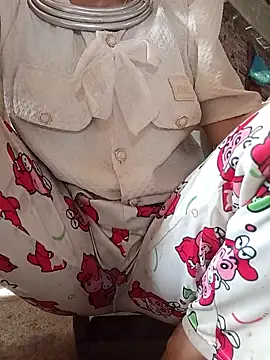 lena-cute online show from April 2026 02:31:01 AM