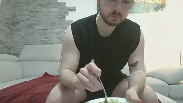 Snapshot of ItalianAlex chatting on February 2026 07:52:01 PM ItalianAlex online show from February 2026 07:52:01 PM