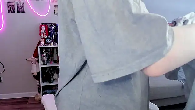 MollysLand online show from March 2026 08:20:02 AM