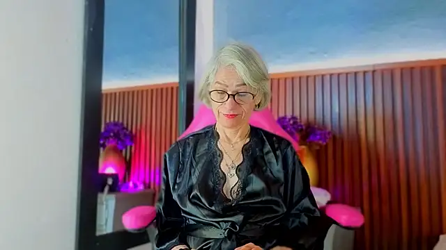 miss monserrate01 online show from April 2026 01:49:01 PM