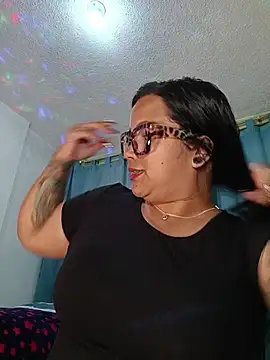 LuanaLeon online show from February 2026 03:25:02 AM