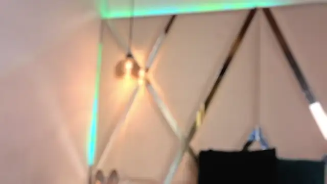 Snapshot of MeelFox chatting on February 2026 12:34:01 PM MeelFox online show from February 2026 12:34:01 PM