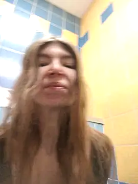 Snapshot of Bubble_Chloe chatting on February 2026 02:49:01 PM Bubble Chloe online show from February 2026 02:49:01 PM